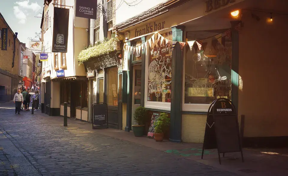 Local Landmarks & Community Hubs in Westminster in Westminster